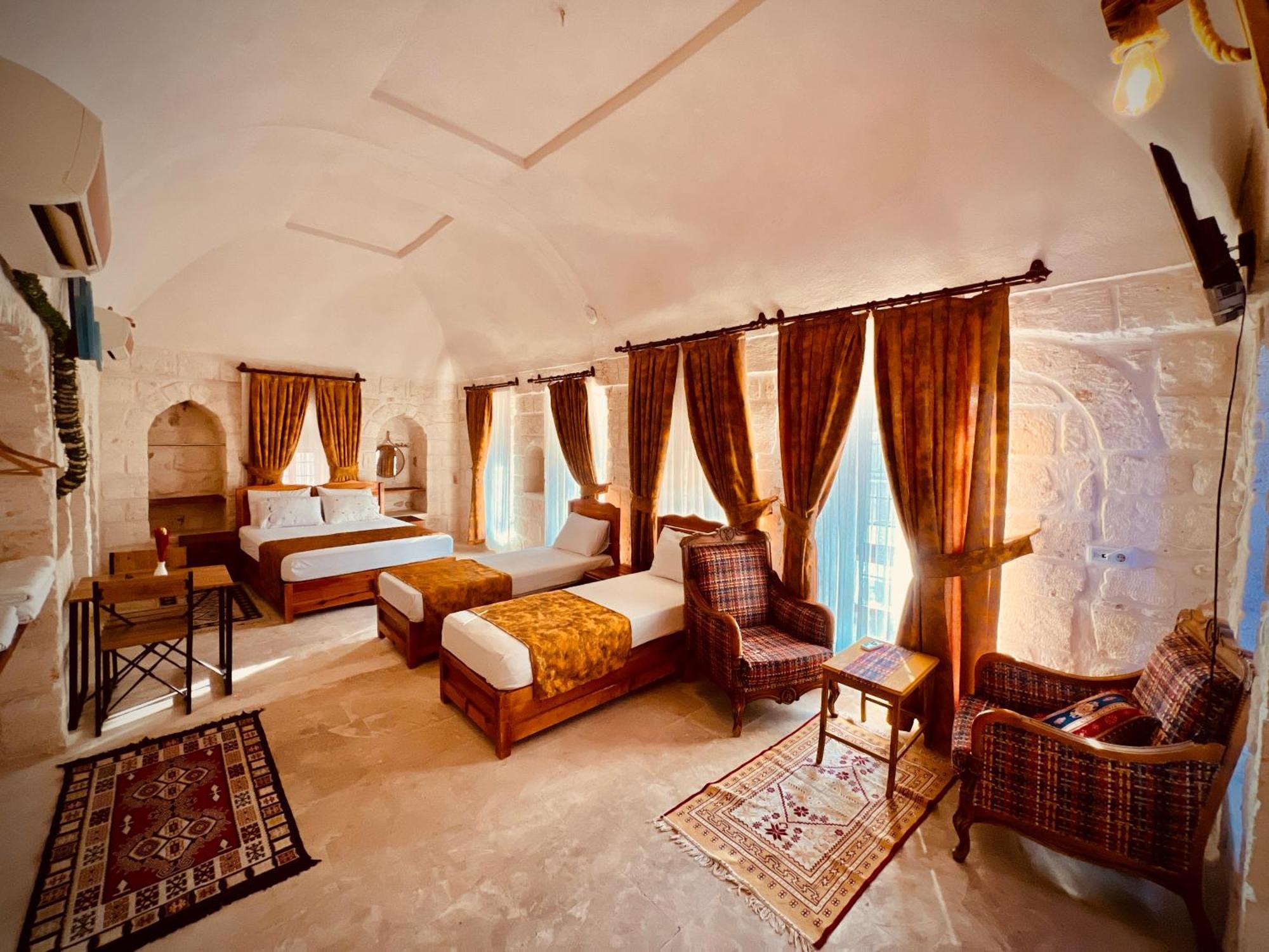 Mons Masius Hotel Teras Midyat Luaran gambar