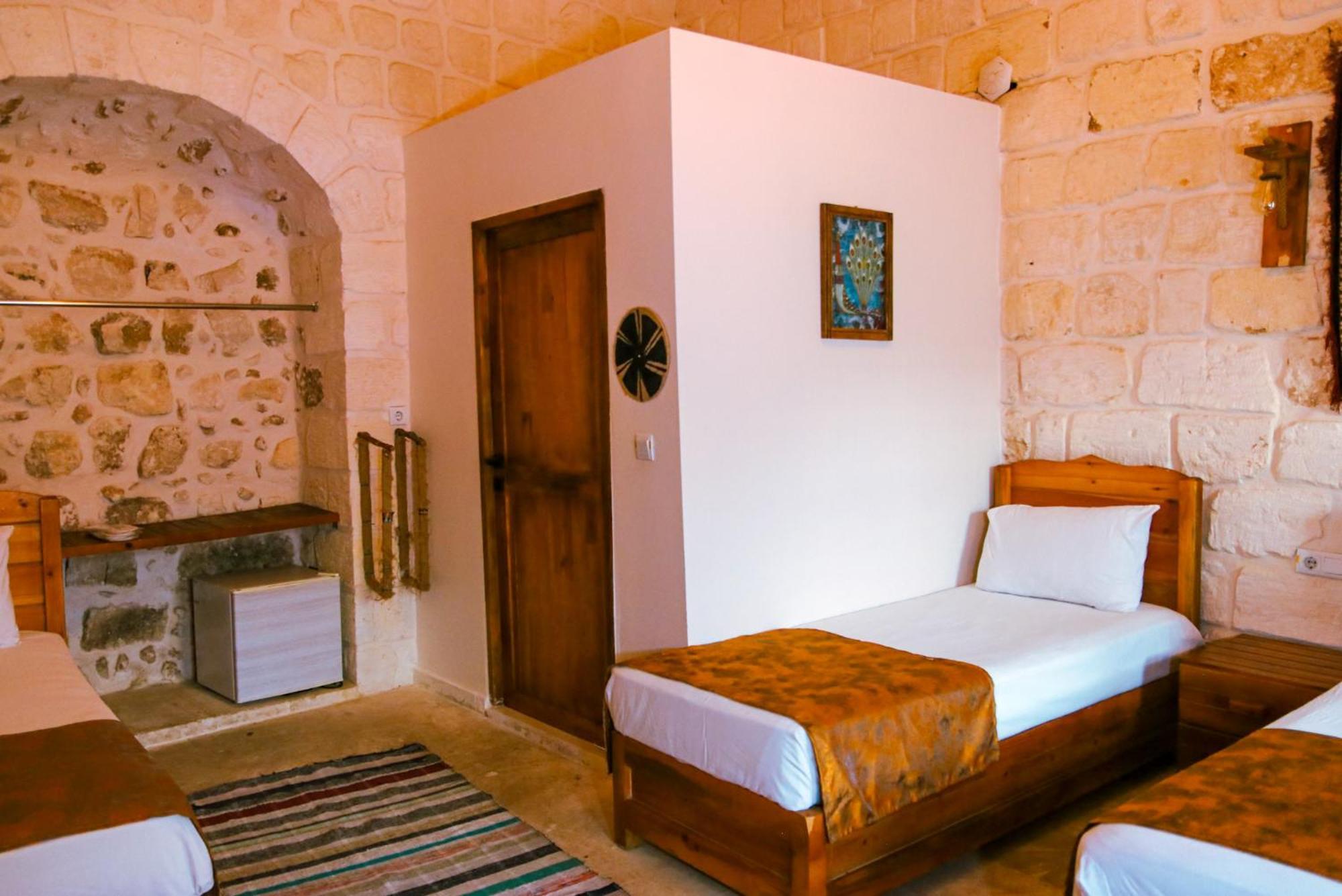 Mons Masius Hotel Teras Midyat Luaran gambar