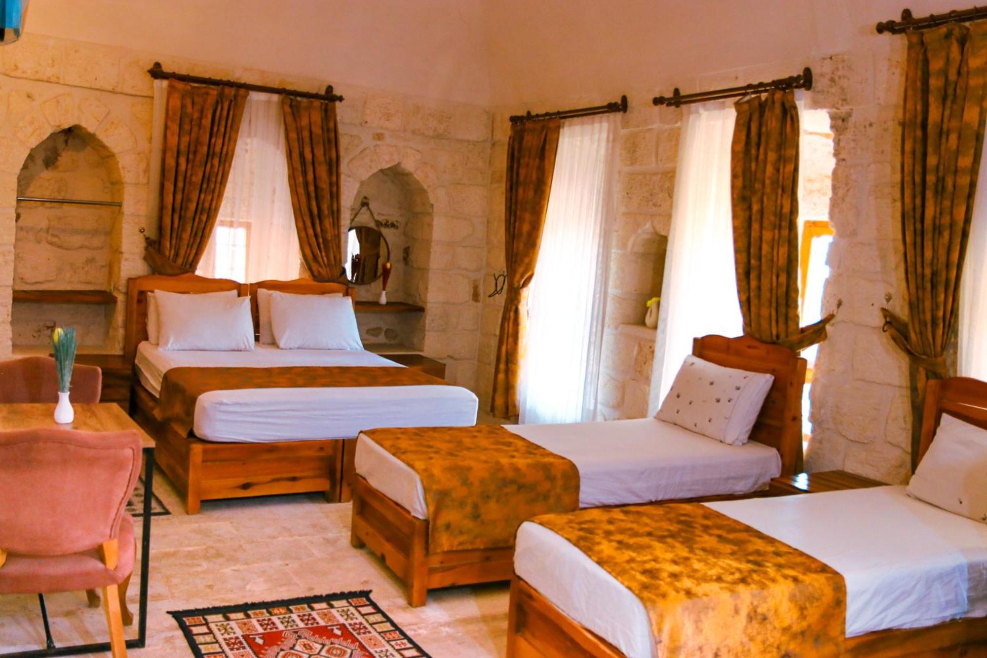 Mons Masius Hotel Teras Midyat Luaran gambar
