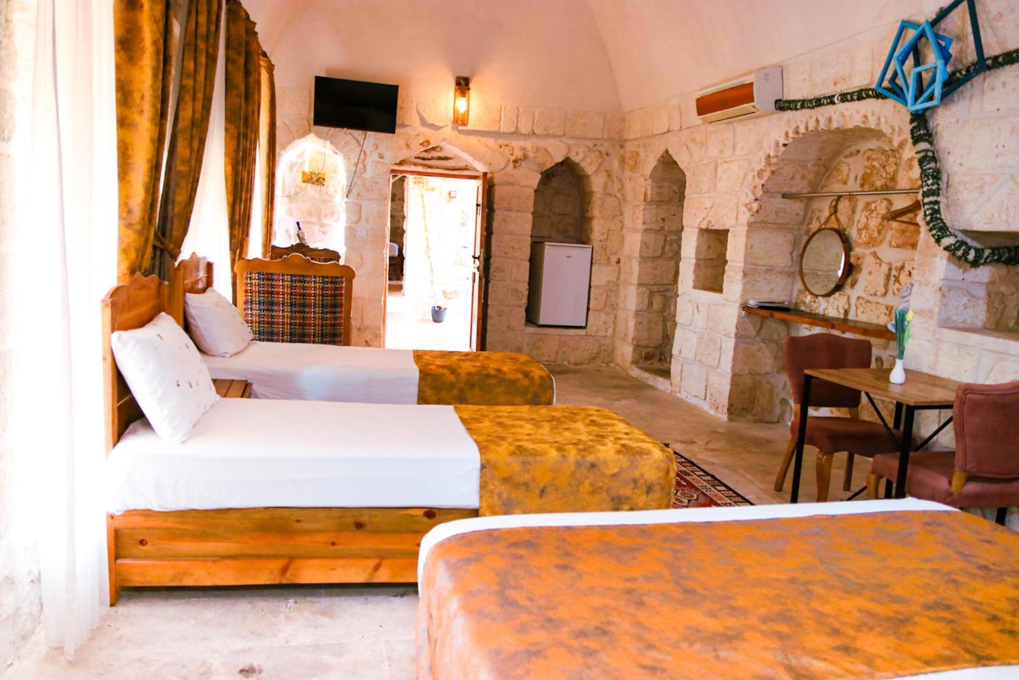 Mons Masius Hotel Teras Midyat Luaran gambar