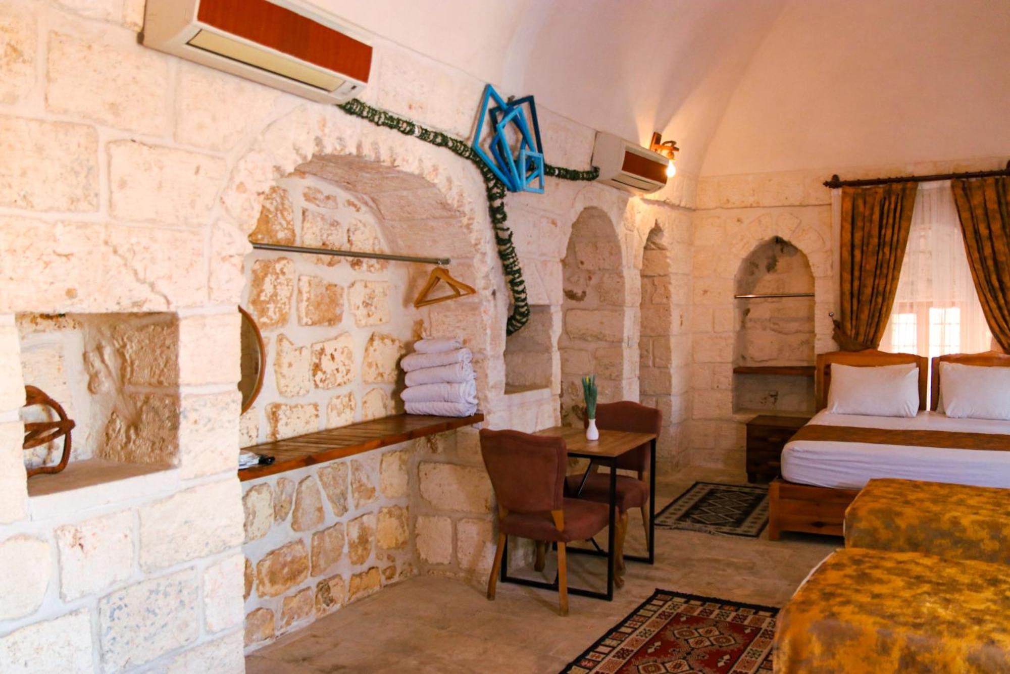 Mons Masius Hotel Teras Midyat Luaran gambar