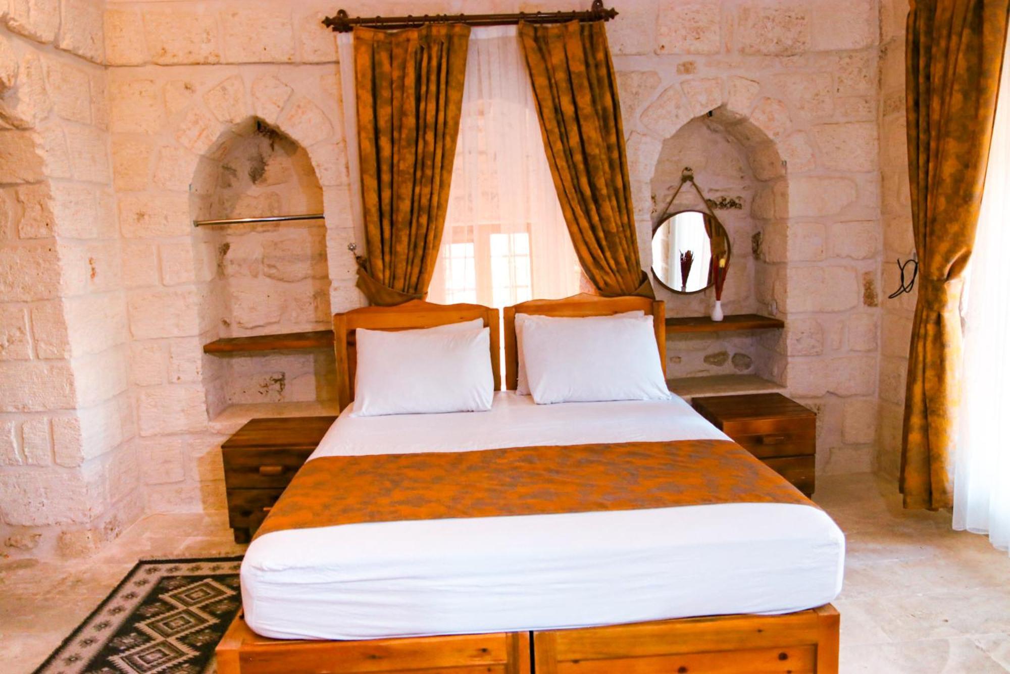 Mons Masius Hotel Teras Midyat Luaran gambar