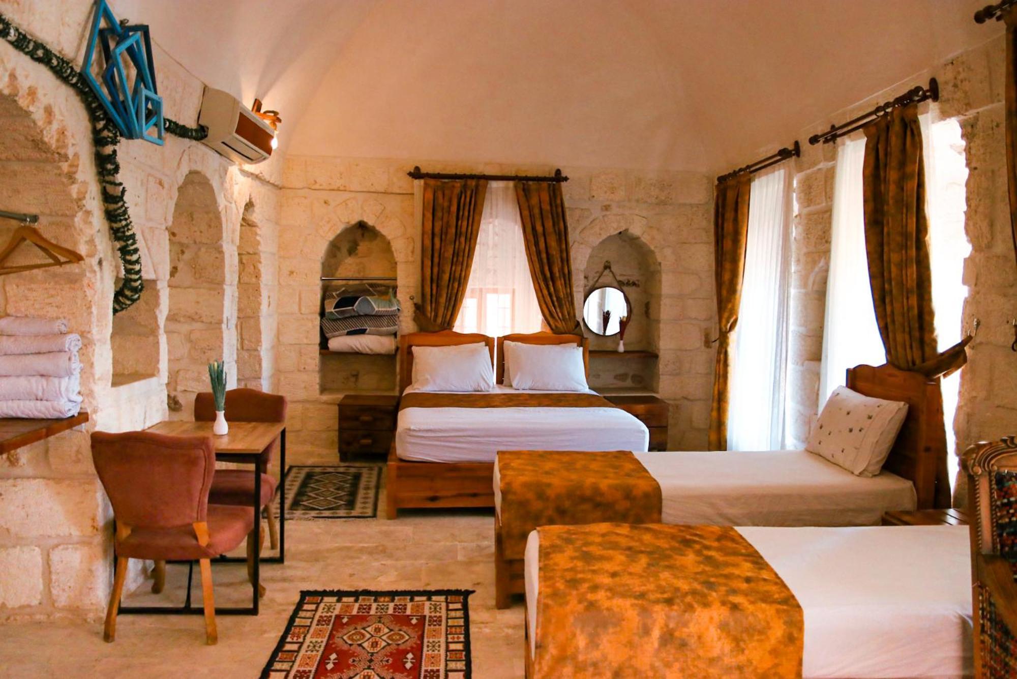 Mons Masius Hotel Teras Midyat Luaran gambar