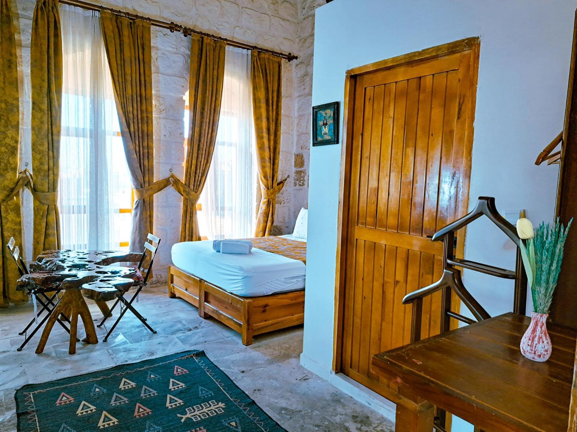 Mons Masius Hotel Teras Midyat Luaran gambar